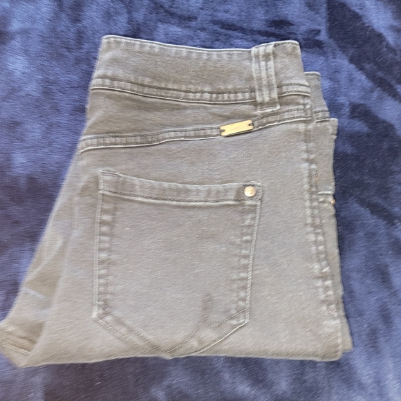 Denim straight-leg fit - Picture 8 of 9